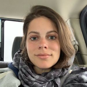 Meet your Posher, Mara